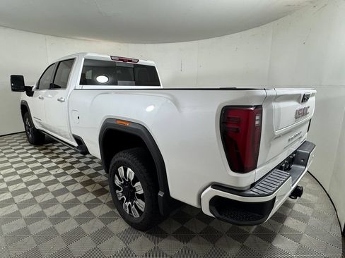 Used 2025 GMC Sierra 3500 Denali w/ Denali Reserve Package AWD/4WD image 7