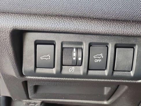 Used 2023 Subaru Outback Premium image 25