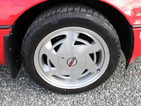 Used 1989 Chevrolet Corvette Convertible image 29