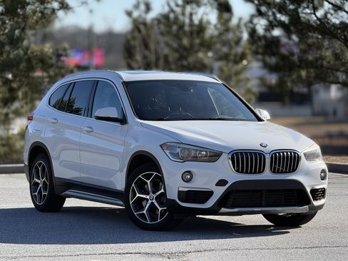Used 2018 BMW X1 sDrive28i image 12