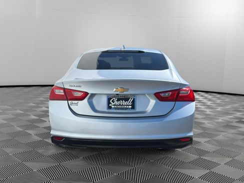 Used 2018 Chevrolet Malibu LT FWD image 6