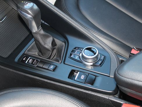 Used 2017 BMW X1 xDrive28i image 25