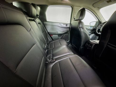 Used 2022 Ford Escape Titanium w/ Class II Trailer Tow Package image 26