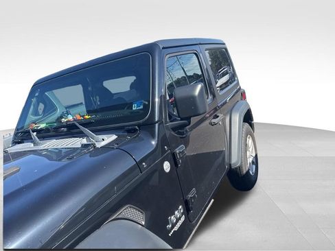 Used 2018 Jeep Wrangler Sport AWD/4WD image 8