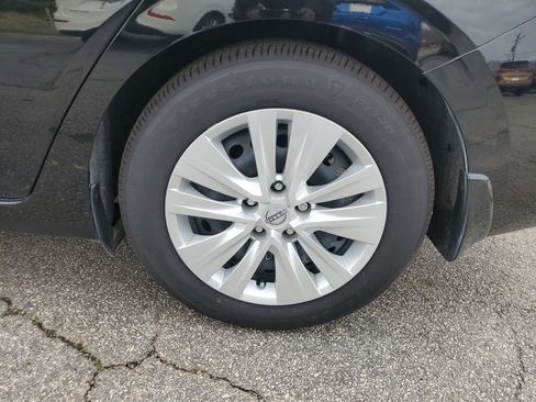 Used 2024 Nissan Sentra S image 7