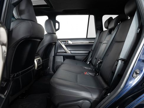 Used 2021 Lexus GX 460 Premium w/ Premium Package image 18