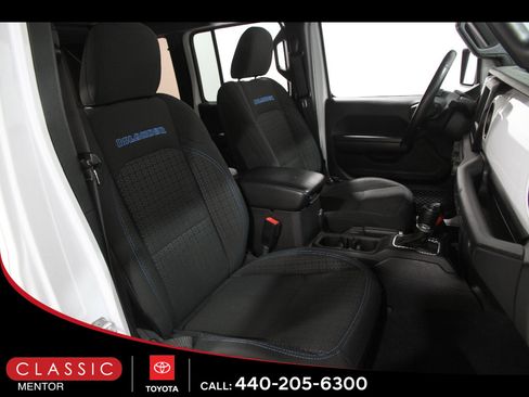 Used 2021 Jeep Wrangler Unlimited Sport AWD/4WD image 17