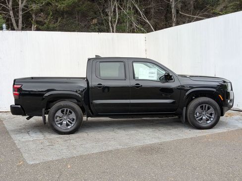 New 2025 Nissan Frontier SV w/ SV Convenience Package image 4