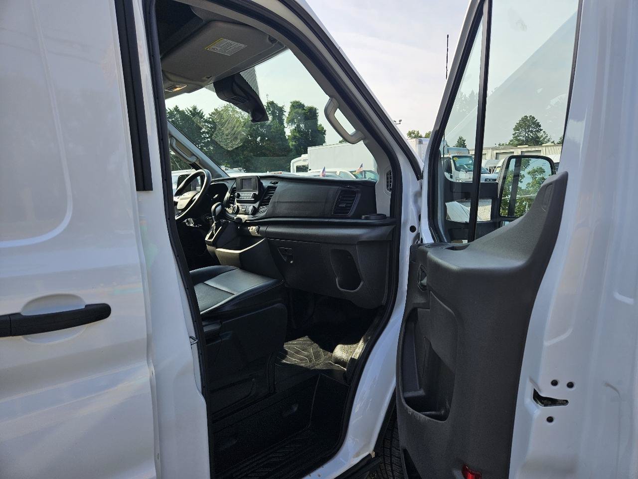 Used 2020 Ford Transit 250 148 High Roof RWD image 32