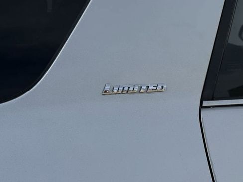 Used 2020 Toyota 4Runner Limited image 10