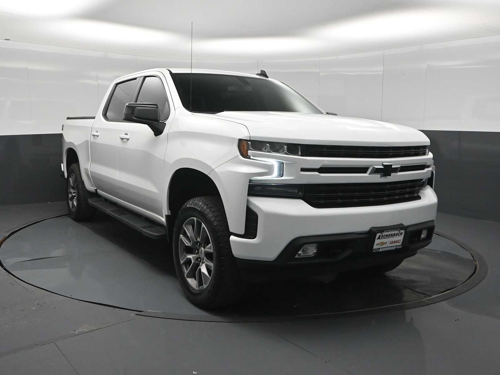 Used 2021 Chevrolet Silverado 1500 RST AWD/4WD image 2