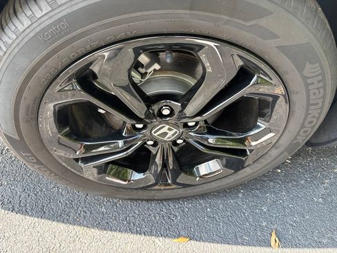 Used 2025 Honda Accord SE image 7