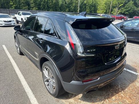 Used 2019 Cadillac XT4 Sport w/ Driver Awareness Package FWD image 3