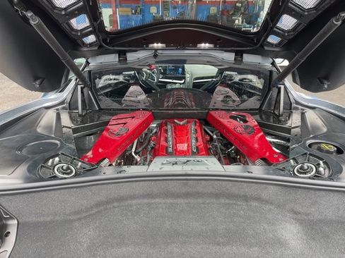 Used 2024 Chevrolet Corvette Stingray Premium Cpe w/ Z51 Performance Package image 19