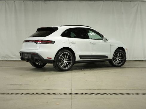 New 2026 Porsche Macan image 7
