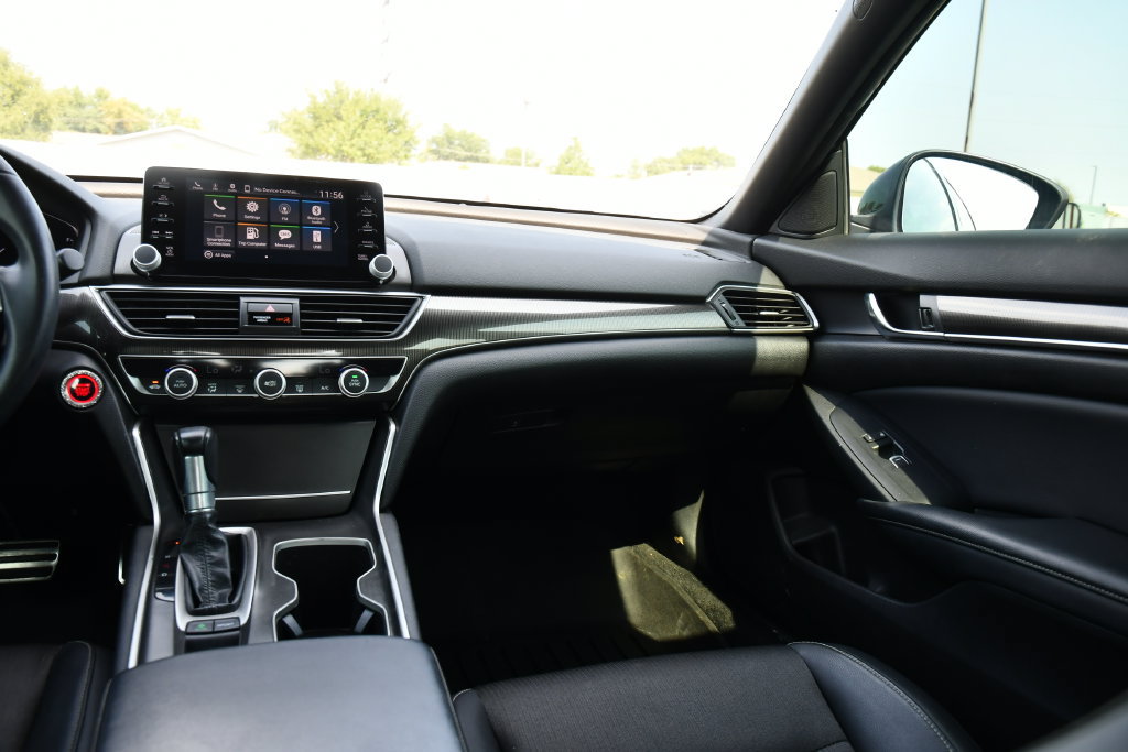 Used 2018 Honda Accord Sport image 22