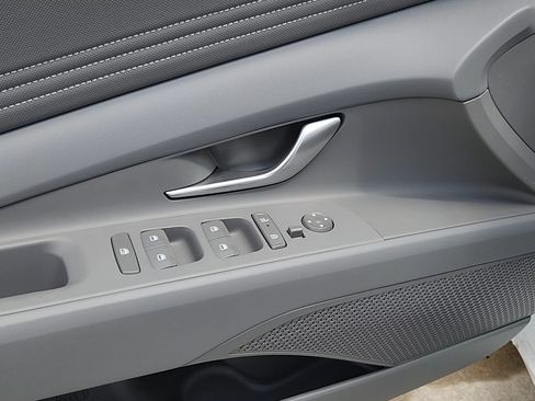 New 2026 Hyundai Elantra Sport FWD image 7