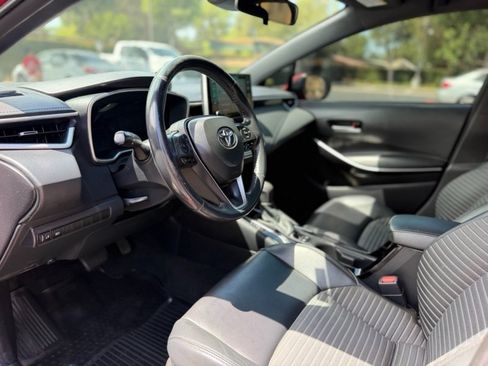 Used 2020 Toyota Corolla XSE FWD image 9