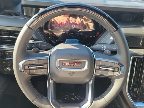 New 2026 GMC Yukon XL Elevation w/ Elevation Premium Package AWD/4WD image 8