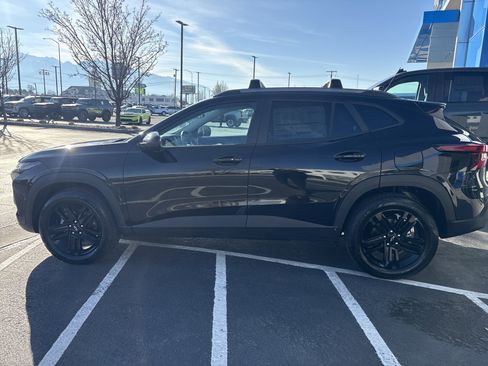 New 2026 Chevrolet Trax ACTIV w/ Sunroof Package image 3