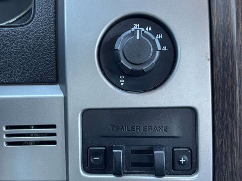 Used 2013 Ford F150 Lariat w/ Mid Equipment Group image 25