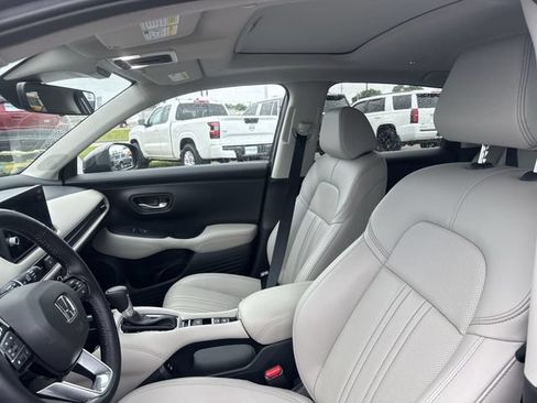 Used 2026 Honda HR-V EX-L image 11