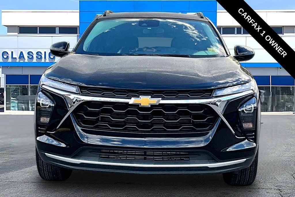 Used 2025 Chevrolet Trax LT w/ Driver Confidence Package FWD image 19
