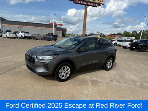 Certified 2025 Ford Escape Active AWD/4WD image 1