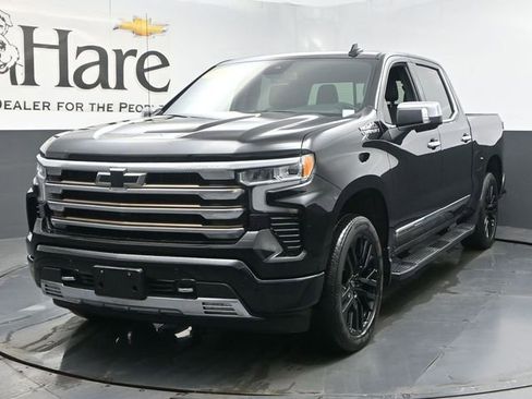 Used 2022 Chevrolet Silverado 1500 High Country w/ High Country Premium Package image 33