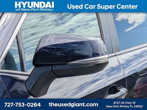 Used 2023 Toyota RAV4 XLE w/ Convenience Package FWD image 11