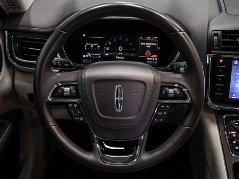 Used 2020 Lincoln Continental AWD w/ Premium Package image 36