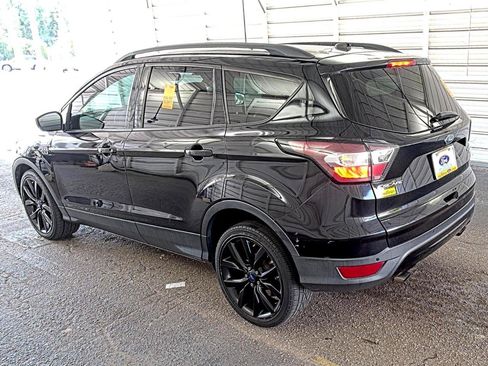 Used 2017 Ford Escape Titanium FWD image 5