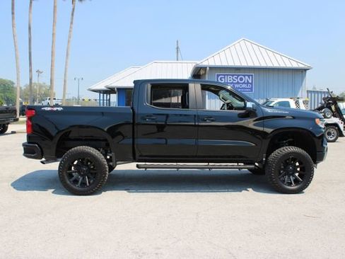 Used 2025 Chevrolet Silverado 1500 LT AWD/4WD image 13
