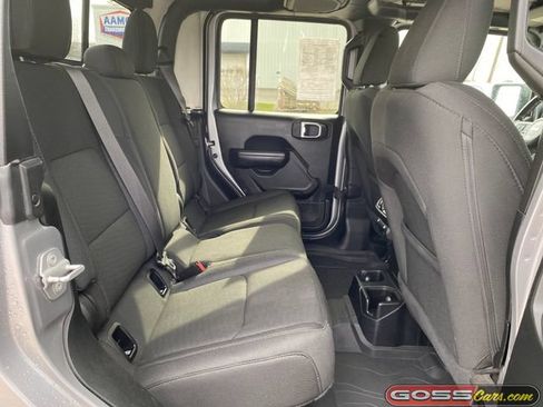 Used 2020 Jeep Gladiator Sport w/ Quick Order Package 24S AWD/4WD image 6