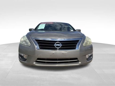 Used 2015 Nissan Altima 2.5 S w/ Power Driver Seat Package FWD image 3