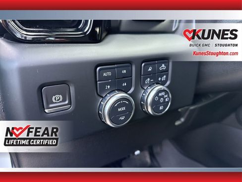 Used 2024 GMC Sierra 2500 AT4 w/ AT4 Premium Plus Package AWD/4WD image 24