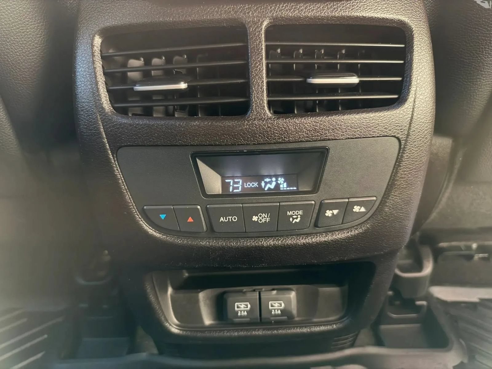 Used 2020 Acura MDX SH-AWD image 16