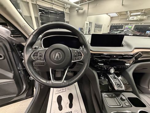 Used 2022 Acura MDX SH-AWD image 13