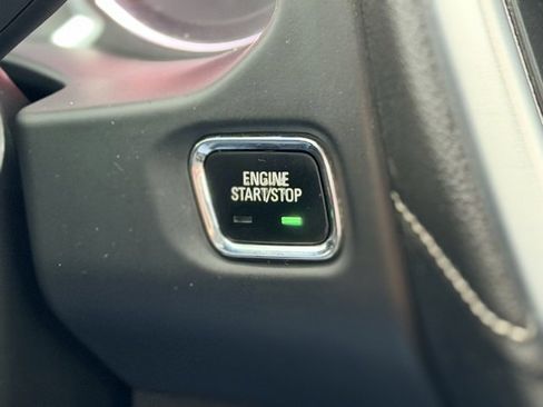 Used 2019 GMC Acadia SLT w/ Black Edition image 12