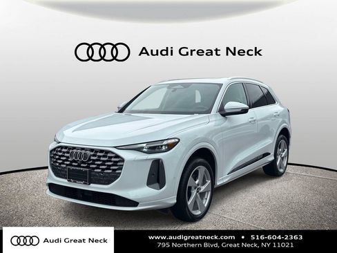 New 2026 Audi Q5 Premium AWD/4WD image 1