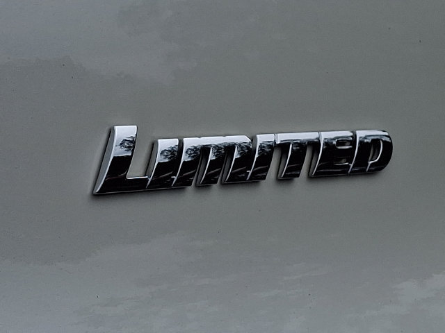 Certified 2022 Toyota 4Runner Limited AWD/4WD image 18