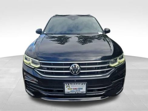 Used 2022 Volkswagen Tiguan SEL R-Line image 2