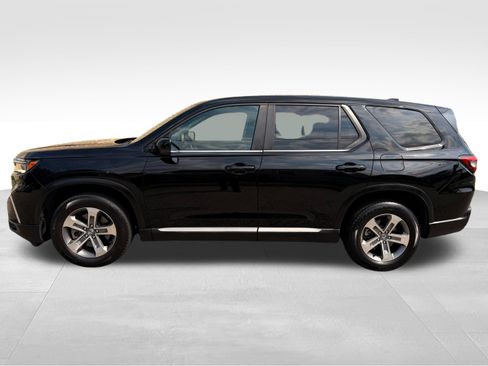 Used 2024 Honda Pilot EX-L image 11