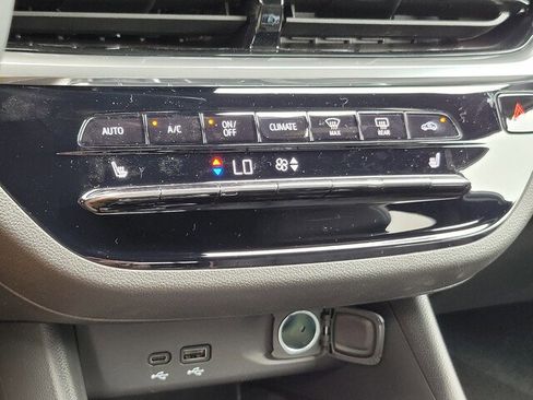 New 2025 Buick Envista Avenir image 36