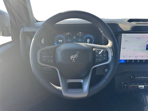New 2025 Ford Bronco Badlands image 12