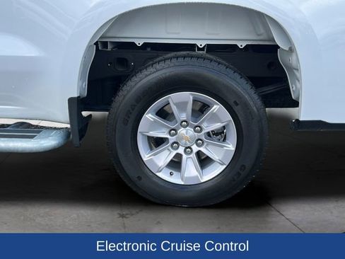 Certified 2025 Chevrolet Silverado 1500 W/T RWD image 30