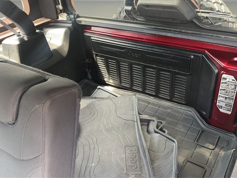 Used 2021 Jeep Wrangler Unlimited Sport AWD/4WD image 22