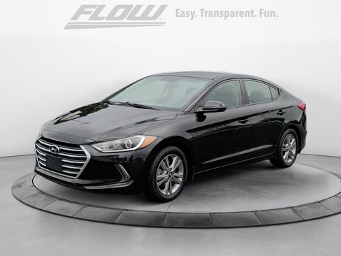 Used 2018 Hyundai Elantra Value Edition FWD image 4