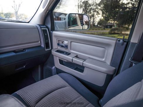 Used 2012 RAM 3500 Big Horn AWD/4WD image 40