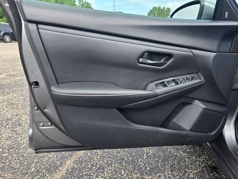 Used 2024 Nissan Sentra S FWD image 9